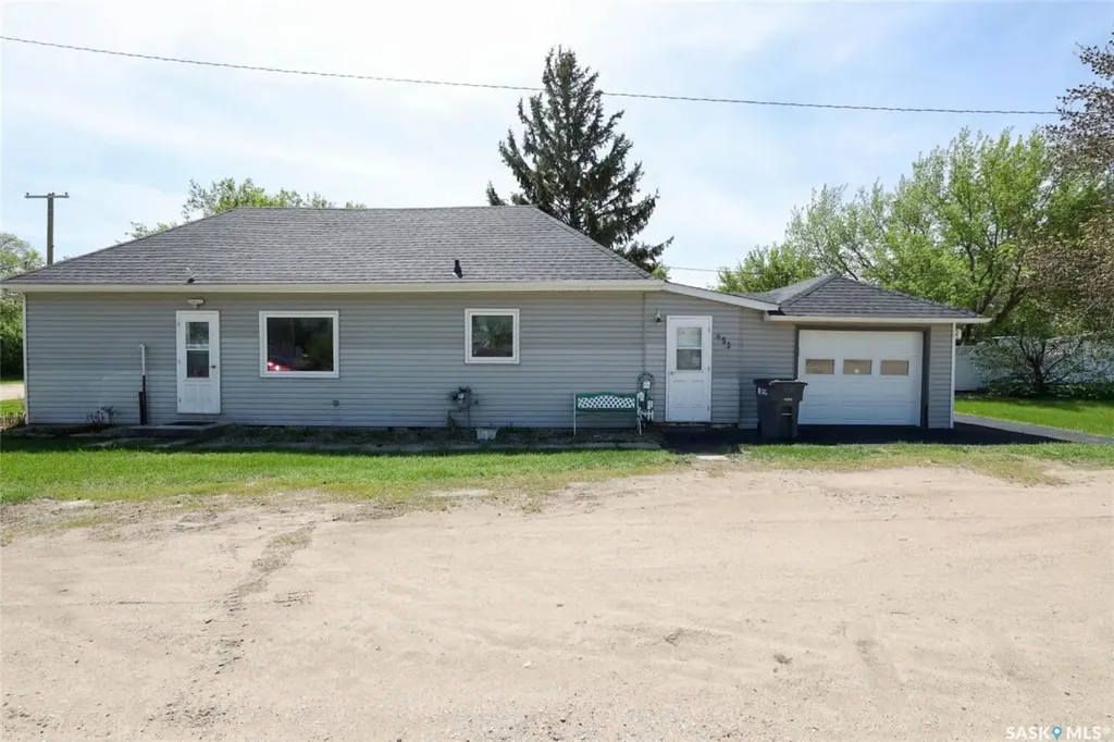 655 Alexandria Avenue Bethune SK S0G 0H0