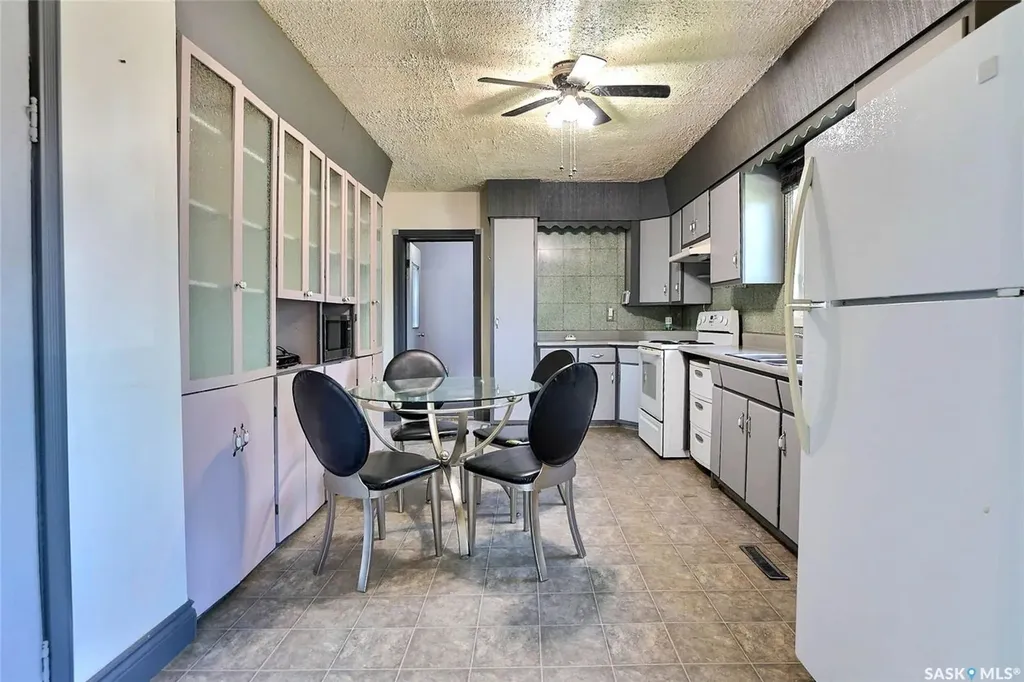 655 Alexandria Avenue Bethune SK S0G 0H0