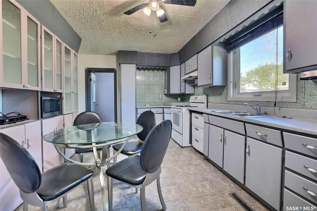 655 Alexandria Avenue Bethune SK S0G 0H0