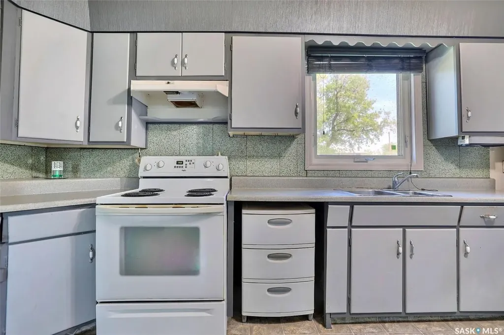 655 Alexandria Avenue Bethune SK S0G 0H0