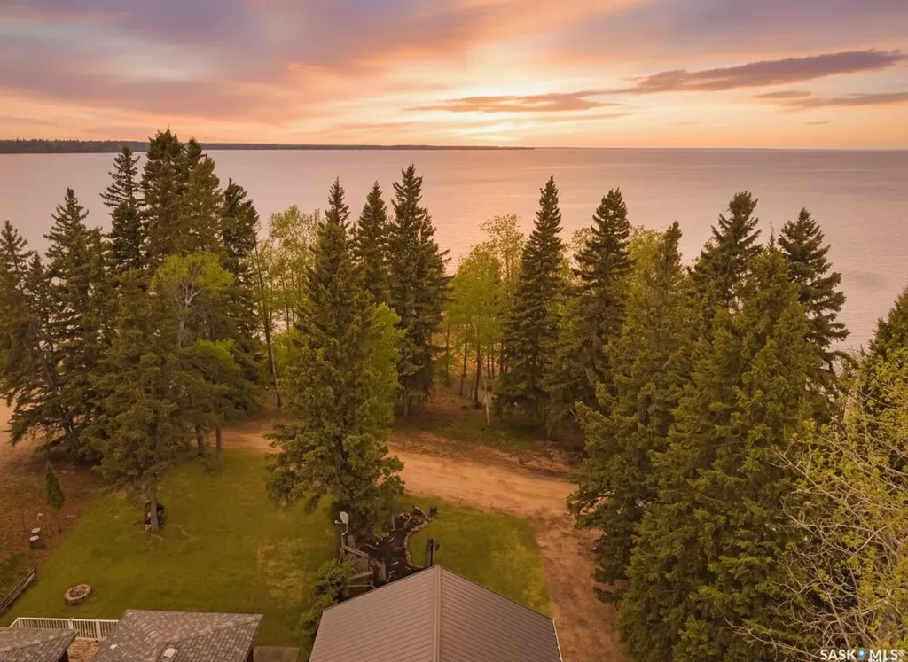 110 Lakeshore Drive Candle Lake SK S0J 3E0