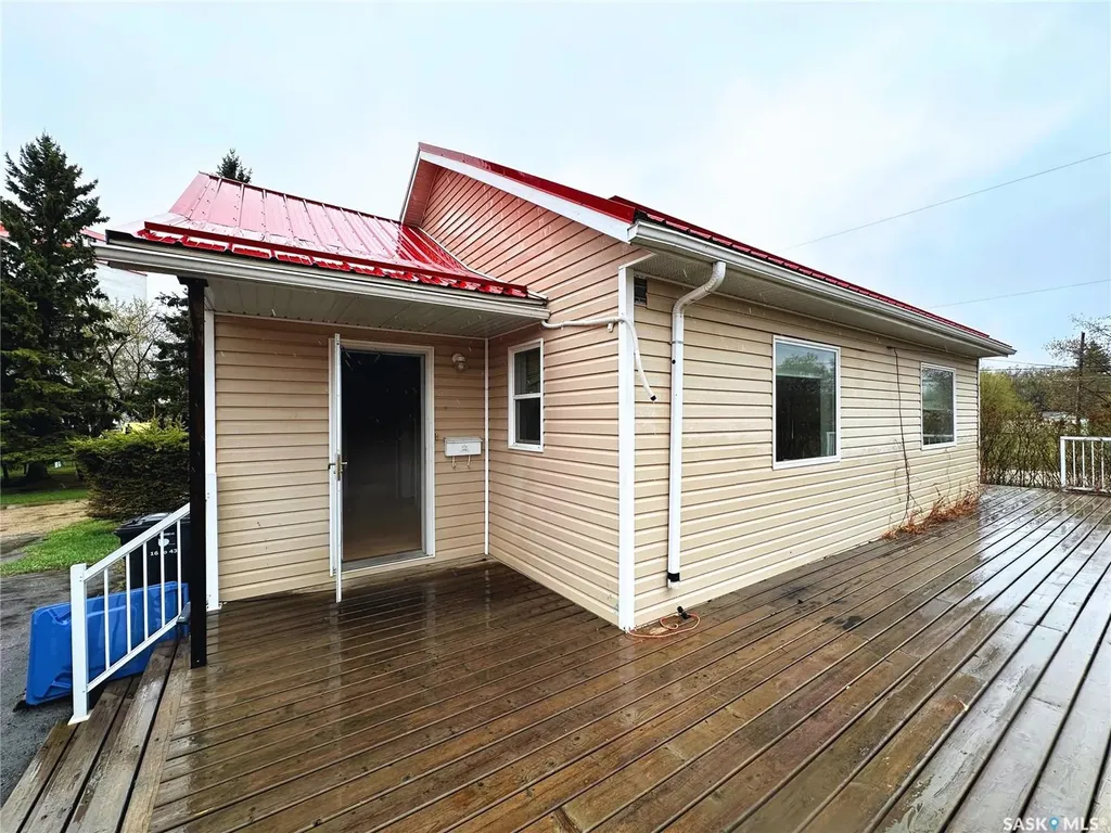 404 Railway Avenue W Blaine Lake SK S0J 0J0