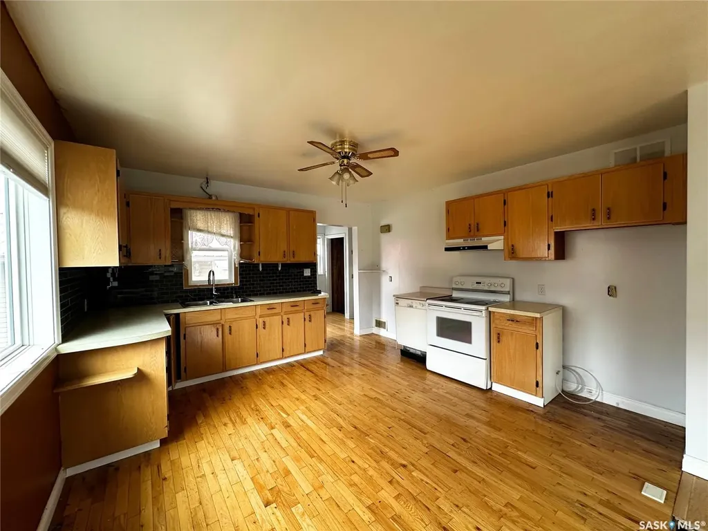 404 Railway Avenue W Blaine Lake SK S0J 0J0