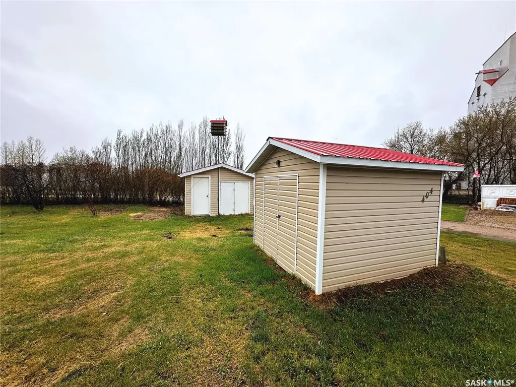 404 Railway Avenue W Blaine Lake SK S0J 0J0