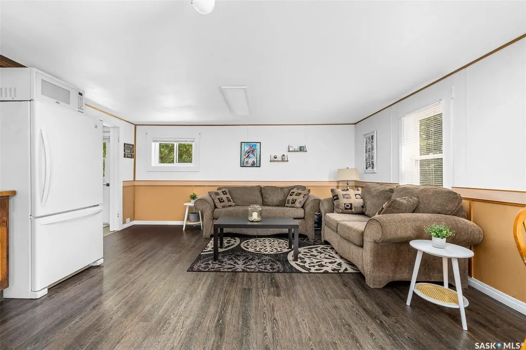 301 Pine Tree Road Marquis Rm No. 191 SK S0H 2X0