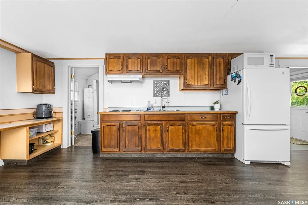 301 Pine Tree Road Marquis Rm No. 191 SK S0H 2X0