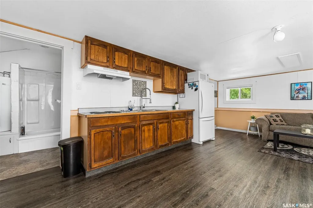 301 Pine Tree Road Marquis Rm No. 191 SK S0H 2X0