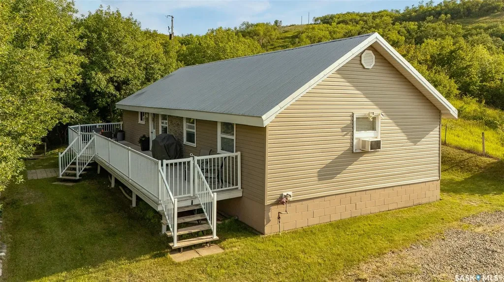 301 Pine Tree Road Marquis Rm No. 191 SK S0H 2X0