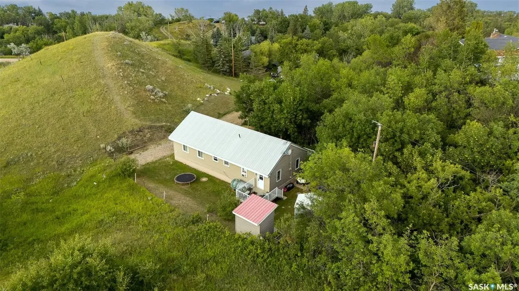 301 Pine Tree Road Marquis Rm No. 191 SK S0H 2X0