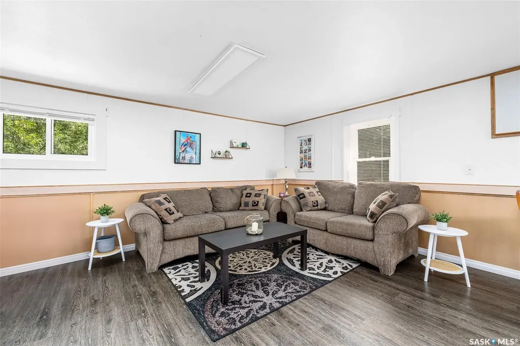 301 Pine Tree Road Marquis Rm No. 191 SK S0H 2X0