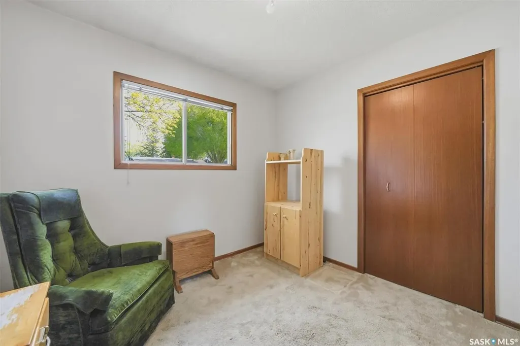 2705 37th Street W Saskatoon SK S7L 4E9