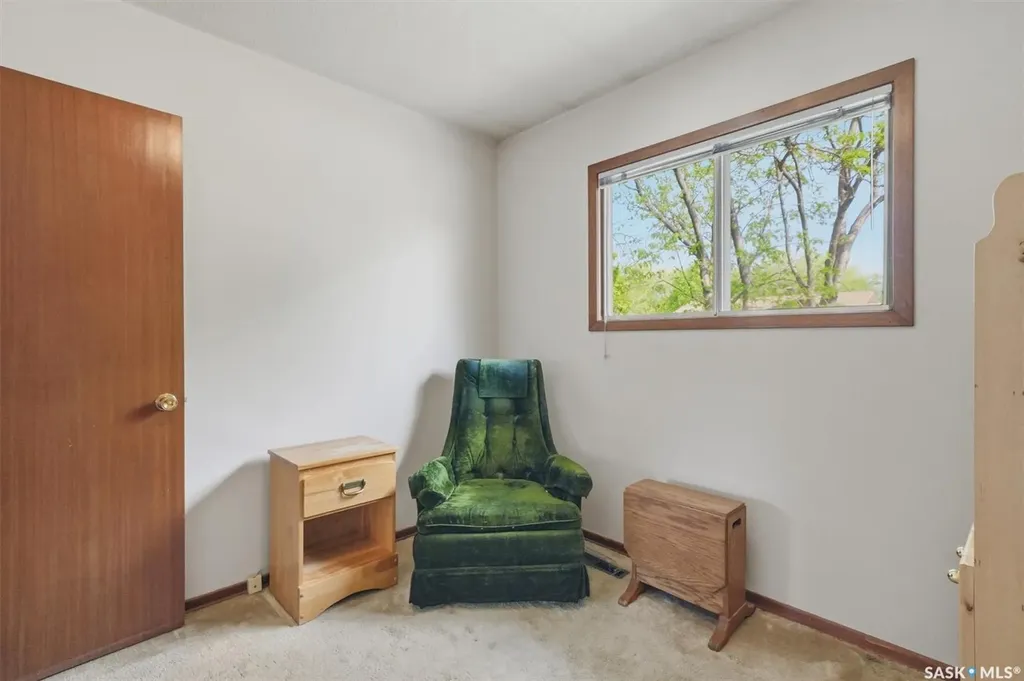 2705 37th Street W Saskatoon SK S7L 4E9