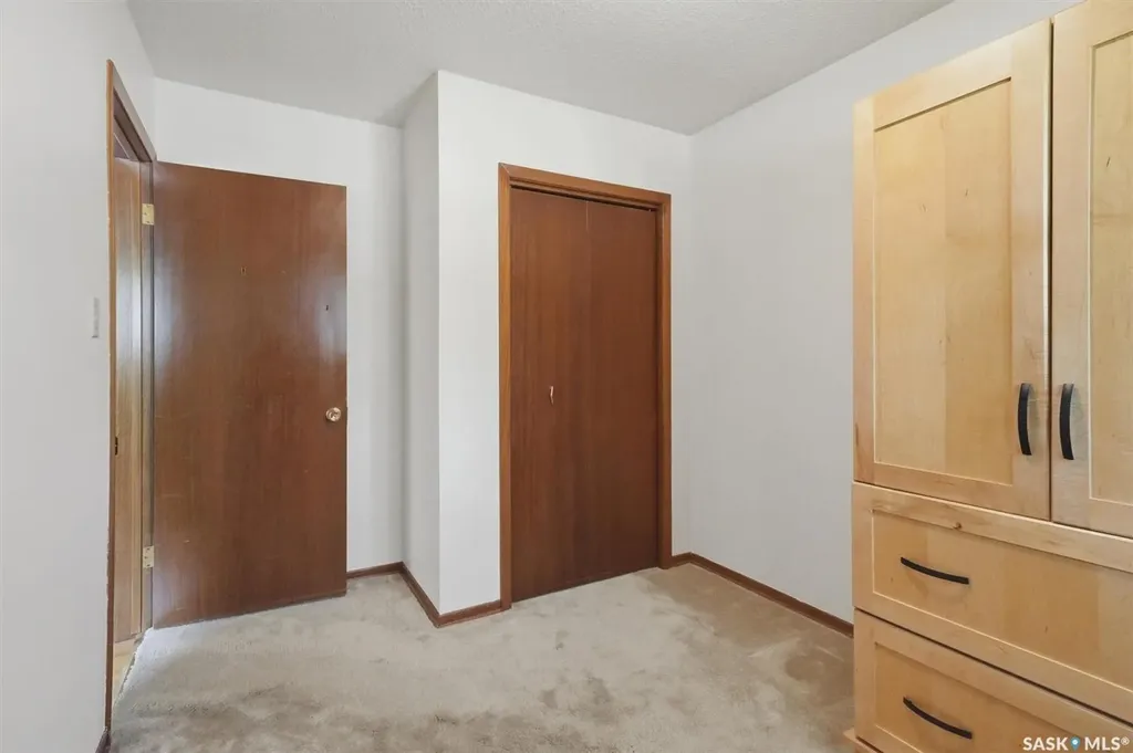 2705 37th Street W Saskatoon SK S7L 4E9