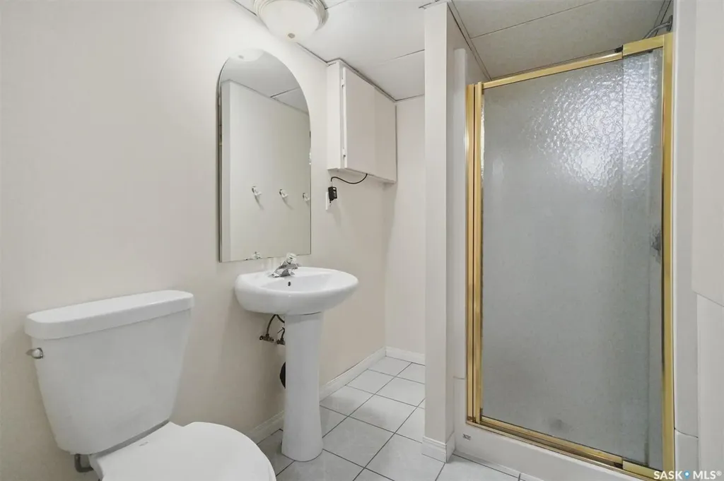 2705 37th Street W Saskatoon SK S7L 4E9