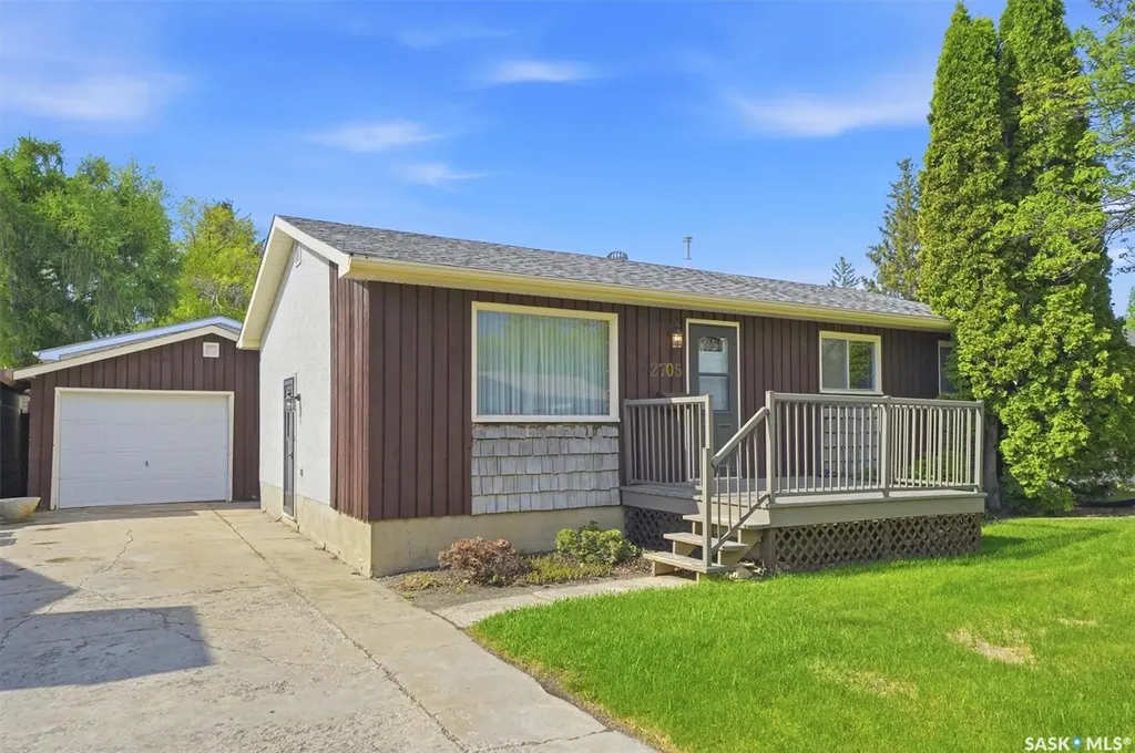 2705 37th Street W Saskatoon SK S7L 4E9