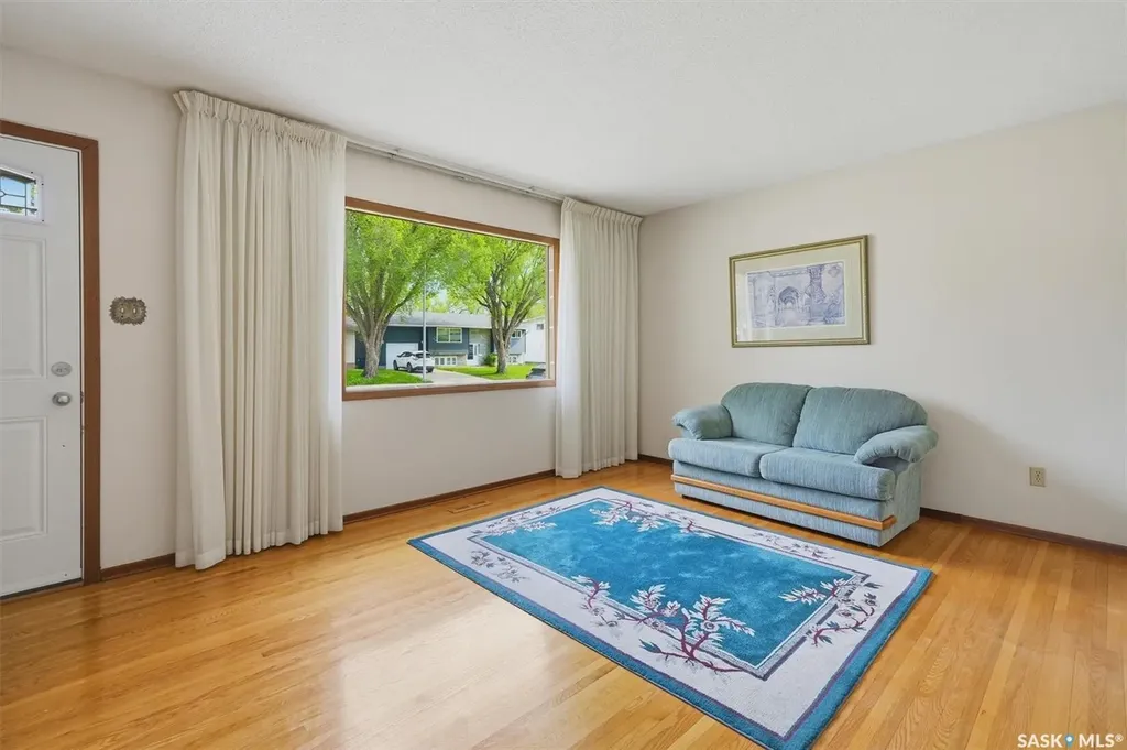 2705 37th Street W Saskatoon SK S7L 4E9