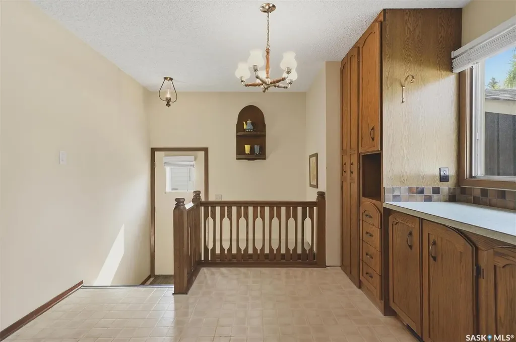 2705 37th Street W Saskatoon SK S7L 4E9