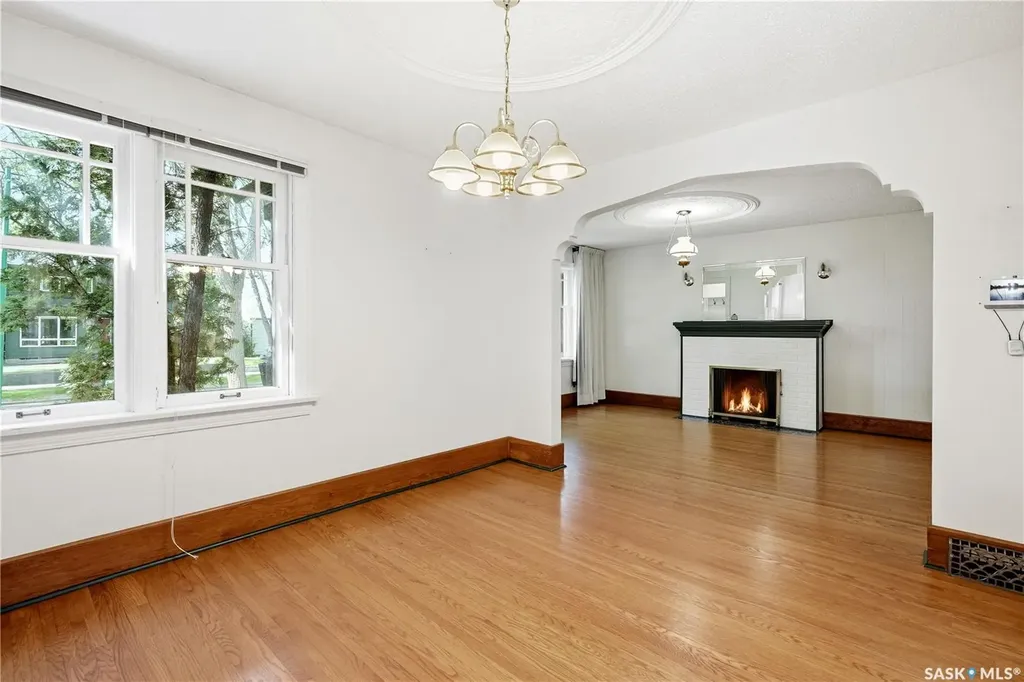 525 5th Street E Saskatoon SK S7H 1G2