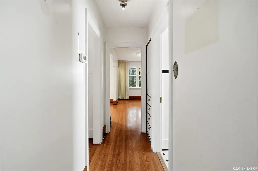 525 5th Street E Saskatoon SK S7H 1G2