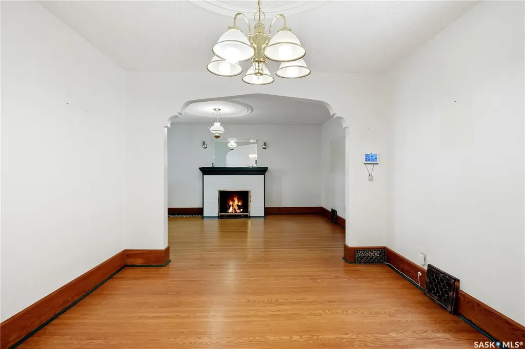 525 5th Street E Saskatoon SK S7H 1G2