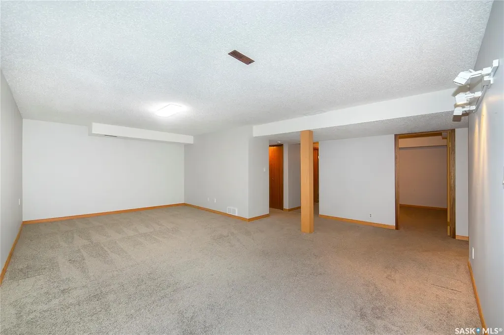 3415 Calder Crescent Saskatoon SK S7J 4Z9