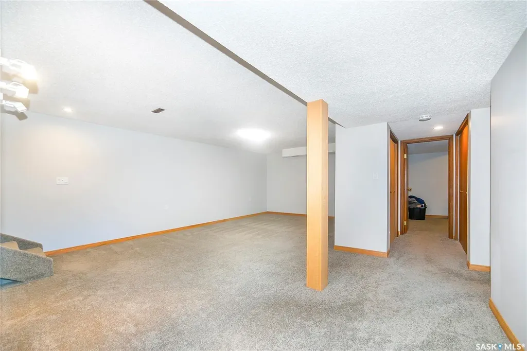 3415 Calder Crescent Saskatoon SK S7J 4Z9