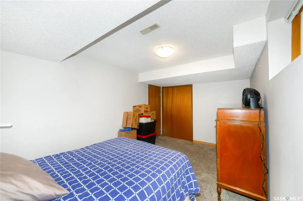 3415 Calder Crescent Saskatoon SK S7J 4Z9