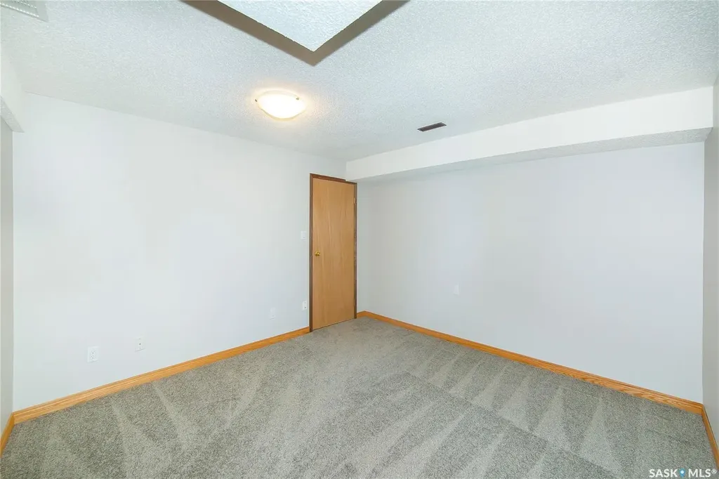 3415 Calder Crescent Saskatoon SK S7J 4Z9