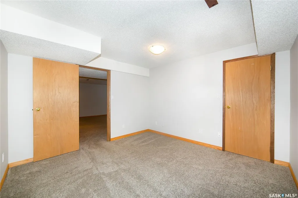 3415 Calder Crescent Saskatoon SK S7J 4Z9