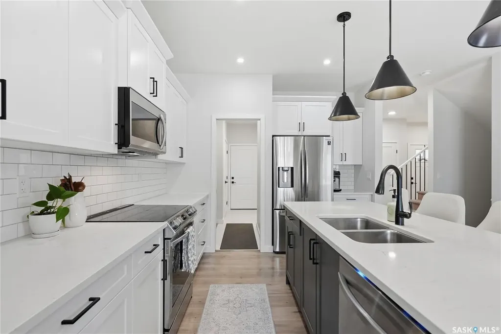 160 Thakur Street Saskatoon SK S7W 1C4