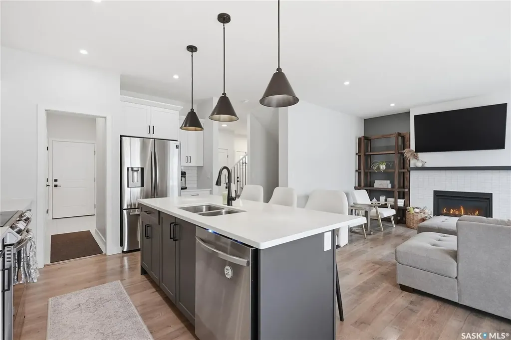 160 Thakur Street Saskatoon SK S7W 1C4