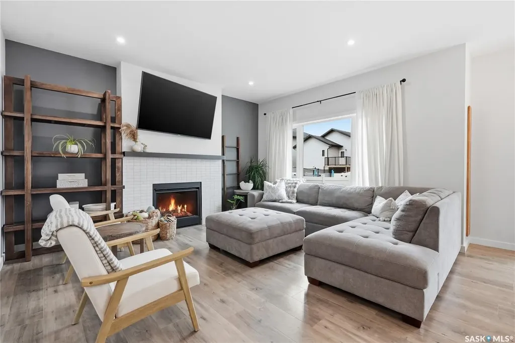 160 Thakur Street Saskatoon SK S7W 1C4