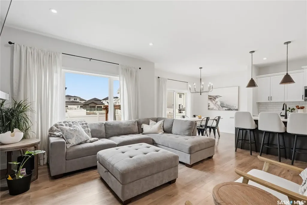 160 Thakur Street Saskatoon SK S7W 1C4