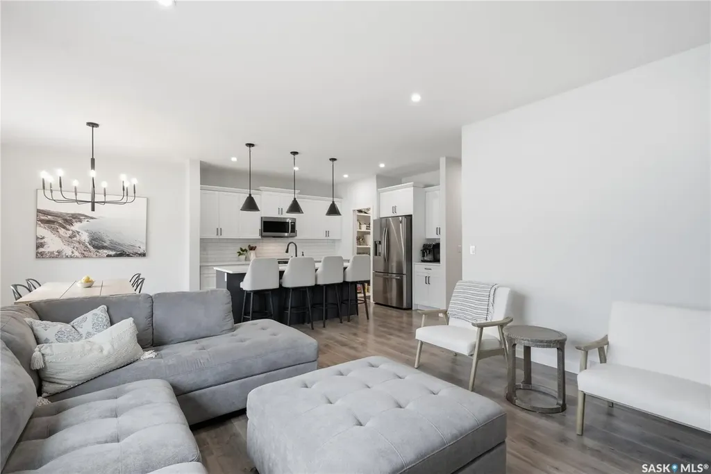 160 Thakur Street Saskatoon SK S7W 1C4