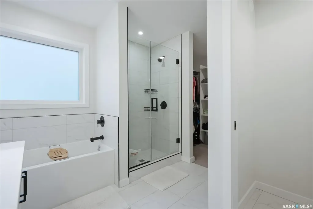 160 Thakur Street Saskatoon SK S7W 1C4