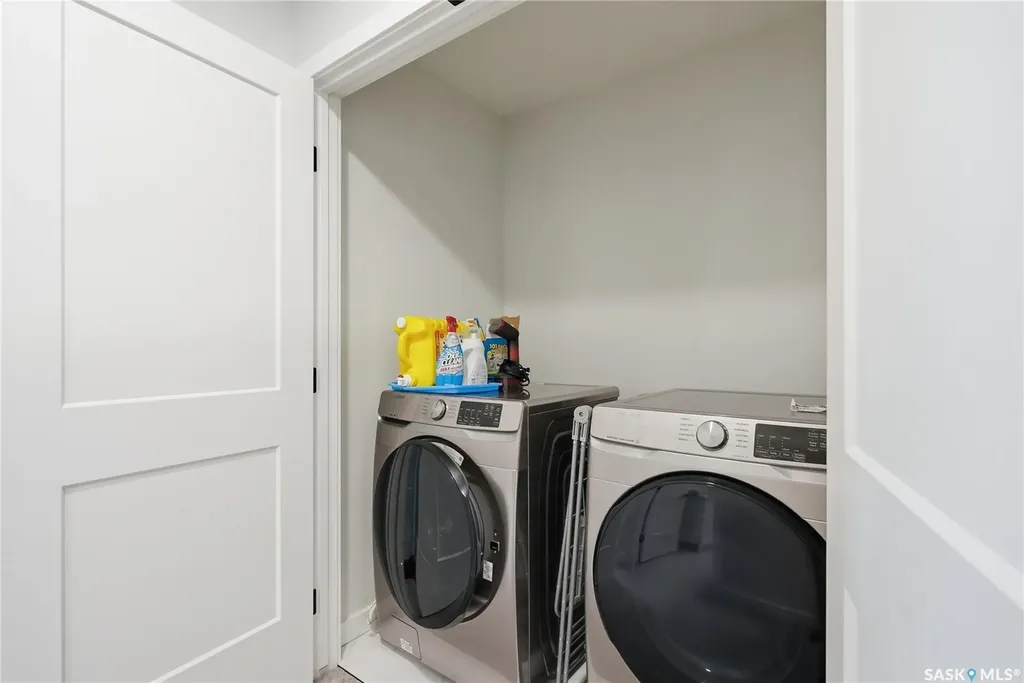 160 Thakur Street Saskatoon SK S7W 1C4