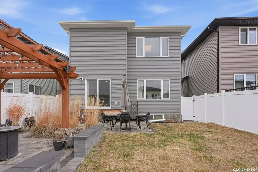 160 Thakur Street Saskatoon SK S7W 1C4