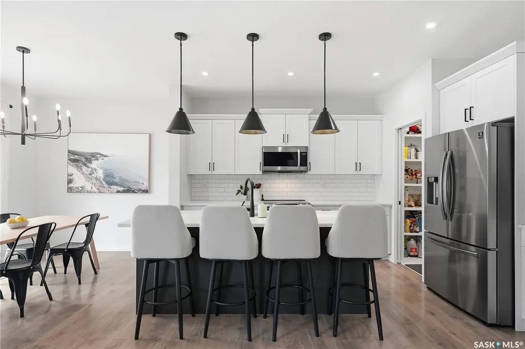 160 Thakur Street Saskatoon SK S7W 1C4