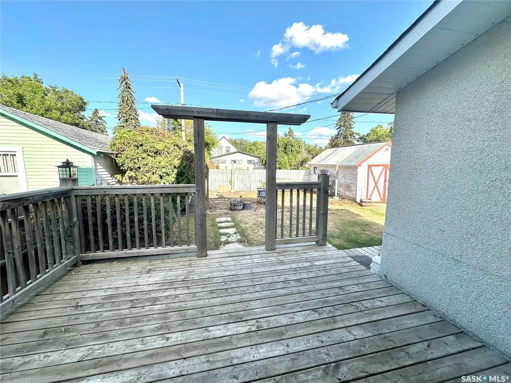 1372 98th Street North Battleford SK S9A 0M2