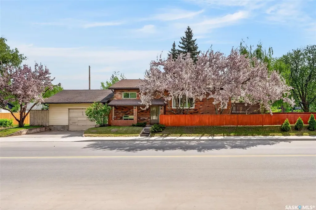 2330 Central Avenue Prince Albert SK S6V 4X5