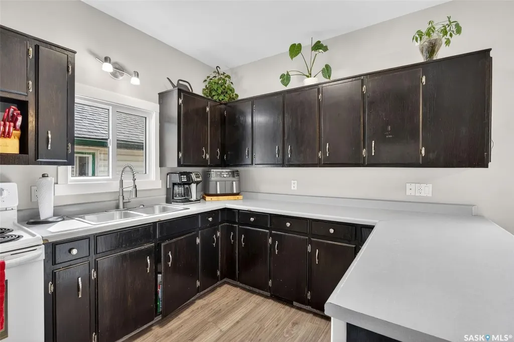 2330 Central Avenue Prince Albert SK S6V 4X5