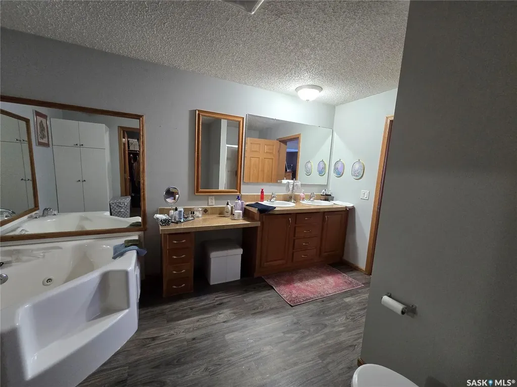 94 Prairie Sun Court Swift Current SK S9H 3X6