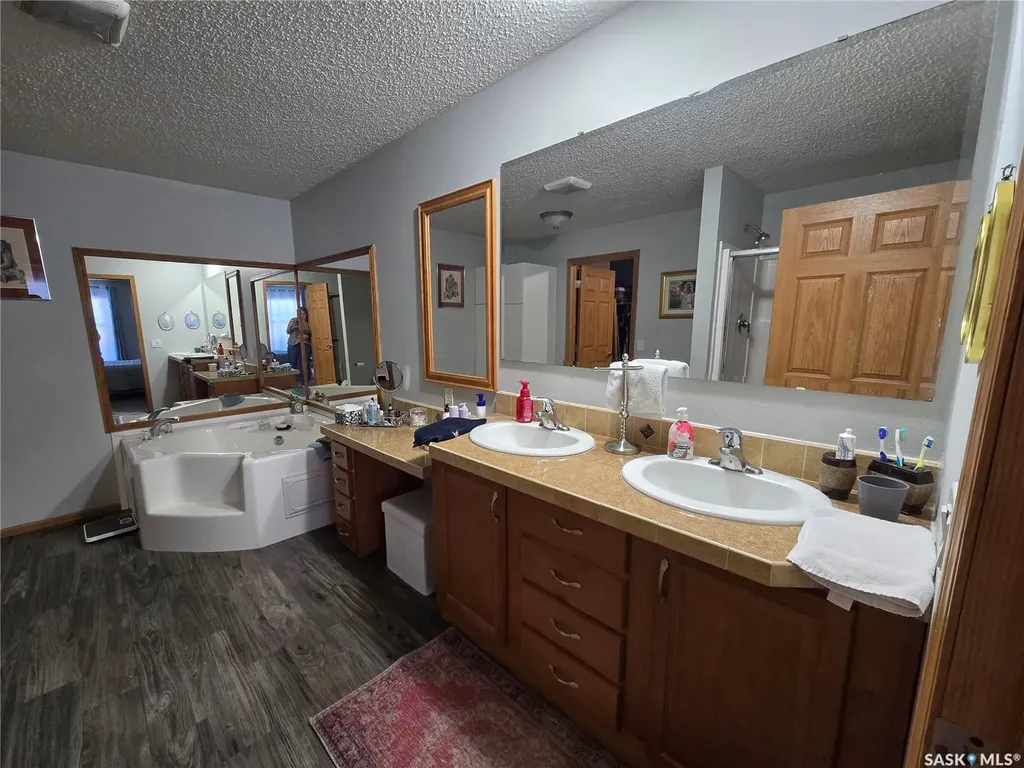 94 Prairie Sun Court Swift Current SK S9H 3X6