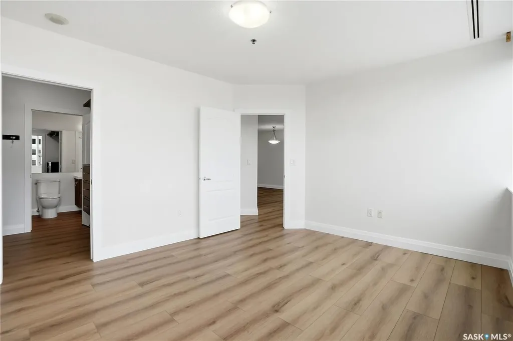 1914 Hamilton Street Regina SK S4P 3N6