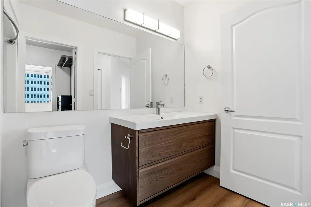 1914 Hamilton Street Regina SK S4P 3N6