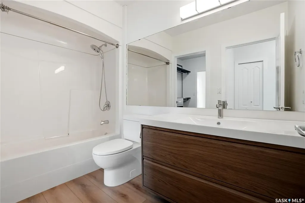 1914 Hamilton Street Regina SK S4P 3N6
