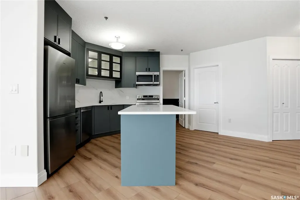 1914 Hamilton Street Regina SK S4P 3N6