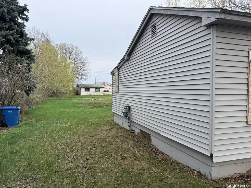 702 101st Street North Battleford SK S9A 0Z1