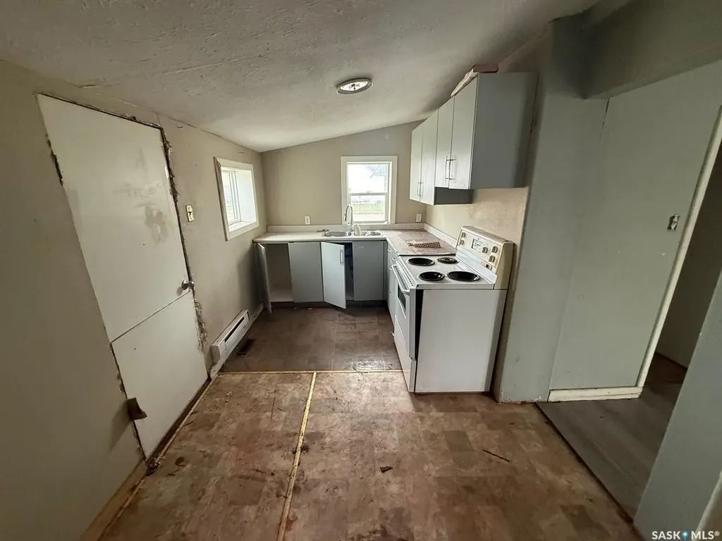702 101st Street North Battleford SK S9A 0Z1