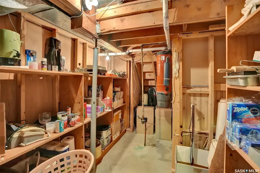 15 Dalhousie Way Regina SK S4V 0A1